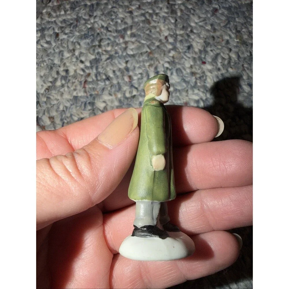 Its A Wonderful Life Holiday Harry Bailey Bedford Falls Village Vintage Figurine